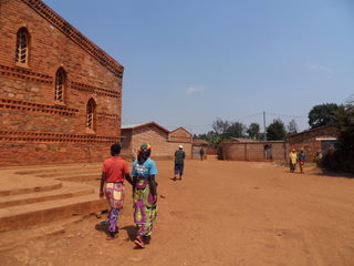 Vers l'église Vers l'église